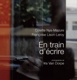 En train d’écrire